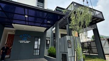 Family Villa, 4 Bedrooms | Exterior