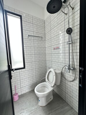 Classic Villa, 2 Bedrooms | Bathroom - Athara Naya (Batu)