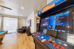 Spielezimmer