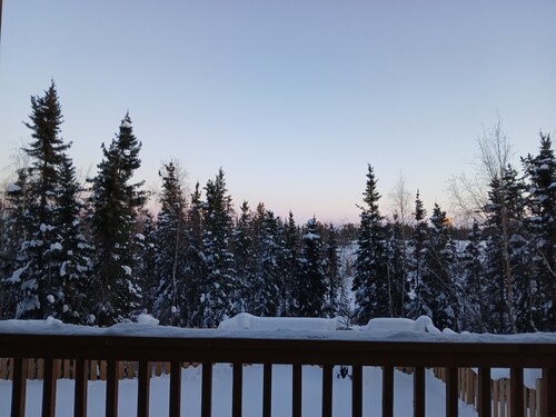 Private Lakeview Suite Near Downtown | Aurora Views | Cozy & Quiet