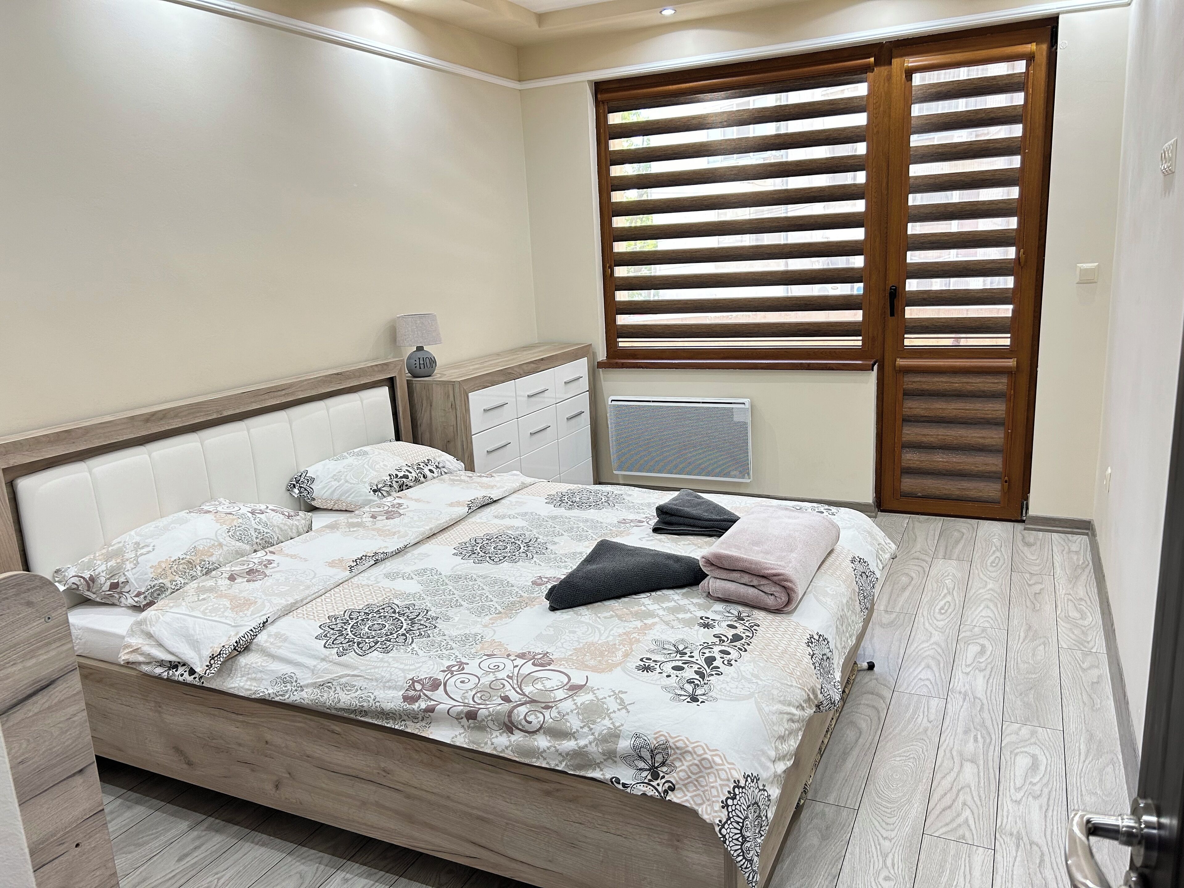 3 dormitorios, tabla de planchar con plancha, wifi y ropa de cama