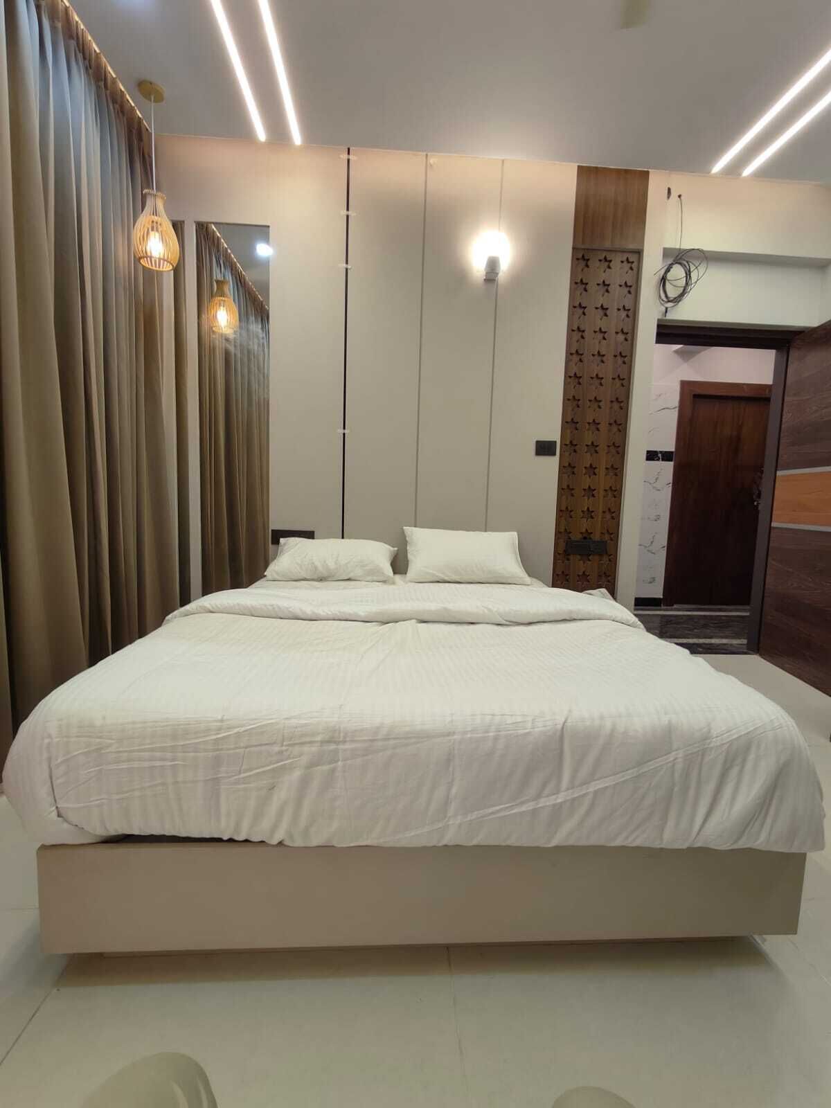 Classic Double Room | Meja, Wi-fi percuma 