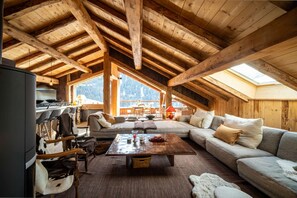 Living area - Chalet 14 pers. Mémé dans les Orties (CHAMPAGNY EN VANOISE)