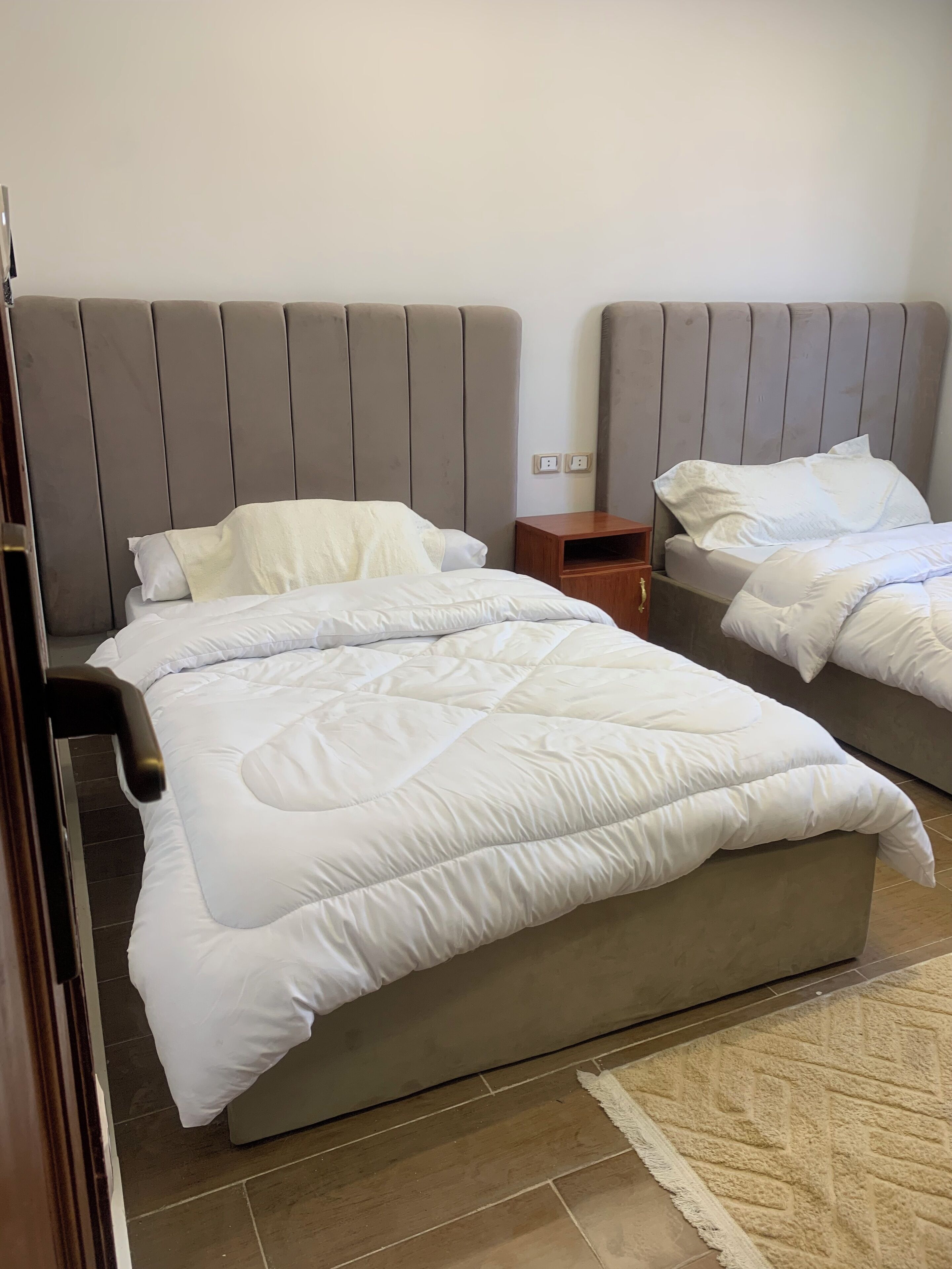 Classic Twin Room, City View