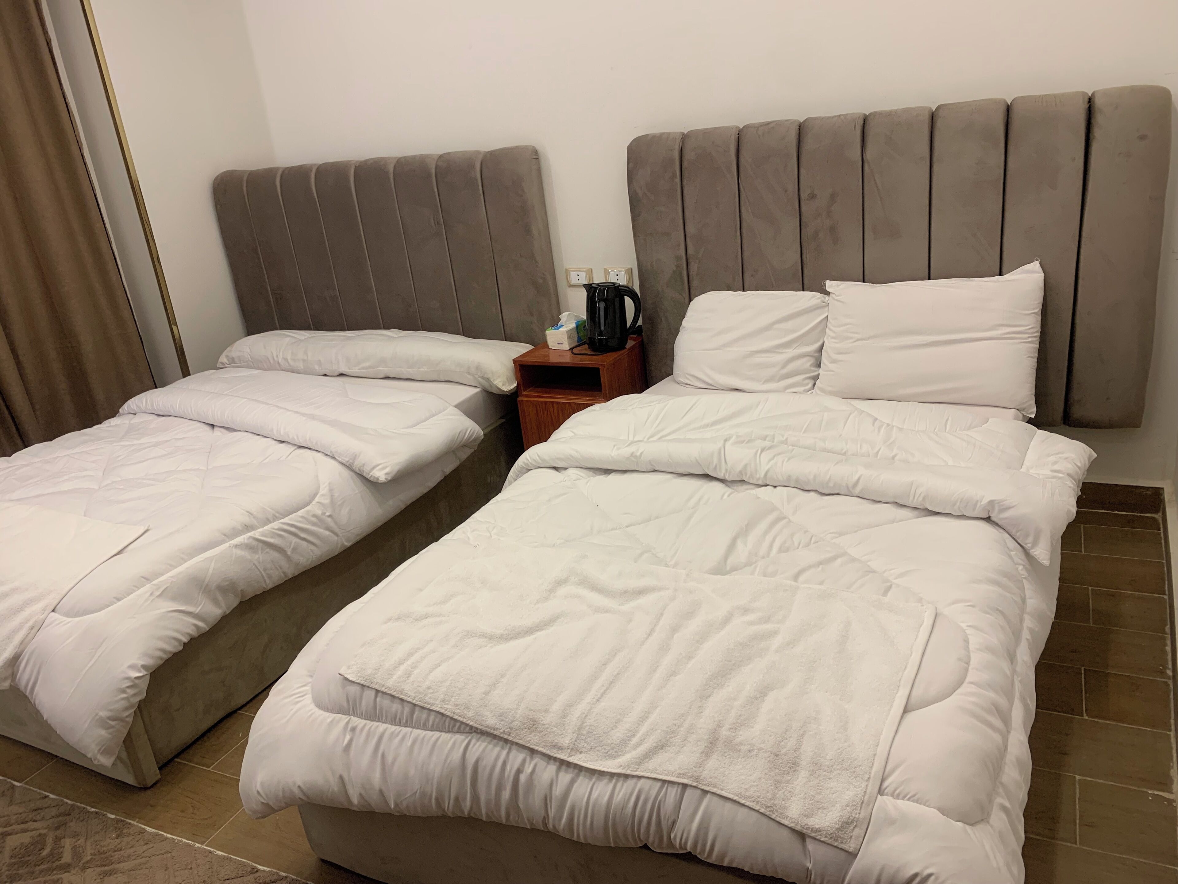 Classic Twin Room, City View