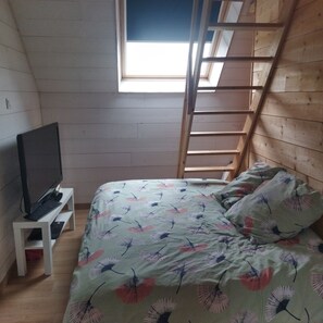 1 chambre, fer et planche à repasser, Wi-Fi gratuit, draps fournis