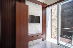 Deluxe Studio | Interior