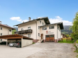 Exterior - Large Holiday Home Fügen for Groups (Fügen im Zillertal)