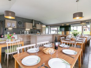 Dining - Large Holiday Home Fügen for Groups (Fügen im Zillertal)