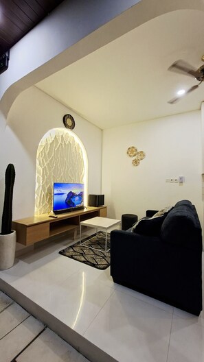 别墅, 2 间卧室, 泳池景观 | 起居区