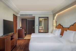 Deluxe-Zweibettzimmer, Bergblick | Zimmersafe, Schreibtisch, Bügeleisen/Bügelbrett, kostenloses WLAN