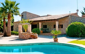 Pool - Stunning home in Arta with outdoor swimming pool (Arta)