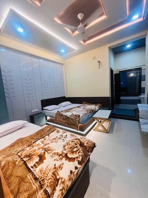 Double Room | Desk, free WiFi - Hotel SK Plaza (Bhilwara)