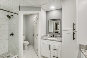 Hair dryer, towels - Poolside Bliss! Port Charlotte Haven 4 Mi to Beach (Port Charlotte)