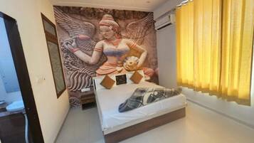 Deluxe-rum | Skrivbord, arbetsyta för laptop och gratis wi-fi