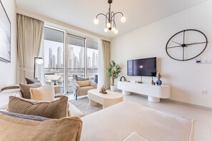 TV - Luxury 2BR Waterfront Apartment with Stunning Harbour Views, Private Beach (Dubai)