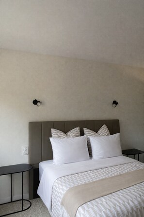 2 bedrooms, Internet, bed sheets - Self-contained apartment - Centre de Saint-Rémy (Saint-Rémy-de-Provence)