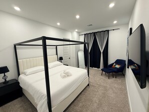 3 bedrooms, iron/ironing board, free WiFi, bed sheets - LUX Houston 3BR Close To TMC, NRG, Downtown (Houston)