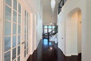 Interior - Modern Home w/ Office: Near Parks, Lake & Golf! (Little Elm)