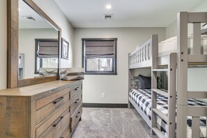 6 chambres, bureau, accès Internet, draps fournis