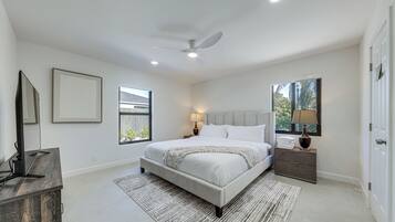 4 Schlafzimmer, Bügeleisen/Bügelbrett, Reisekinderbett, Internetzugang