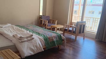 Deluxe Room, Balcony