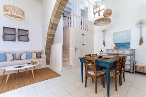 Dining - Melenia House (Koskinou)