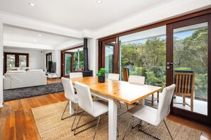 Dining - Spacious & Sunny House, Fantastic Bush Views, quiet and central location (East Killara)