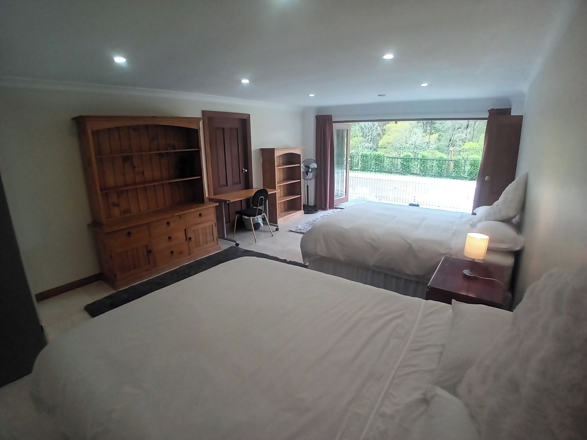 3 bedrooms, desk, iron/ironing board, free WiFi