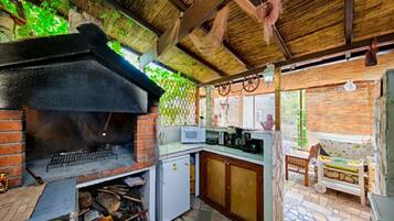 Área de parrillas y picnic