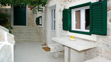 House (Holiday Home with Terrace) | Exterior