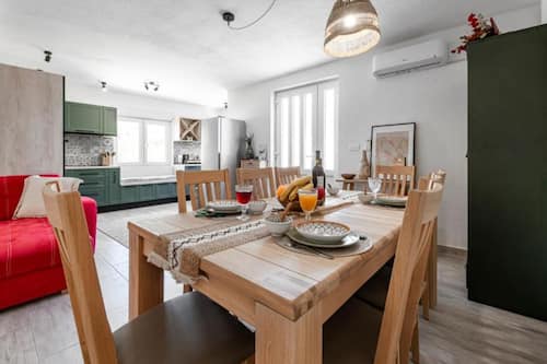 House (Three bedroom Villa) | Dining room