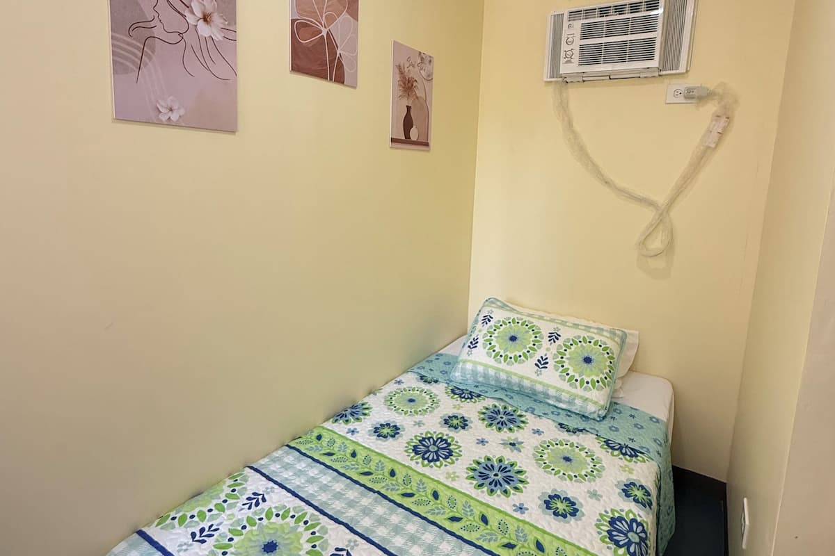 Habitación con 1 cama doble o 2 individuales | Escritorio y wifi gratis