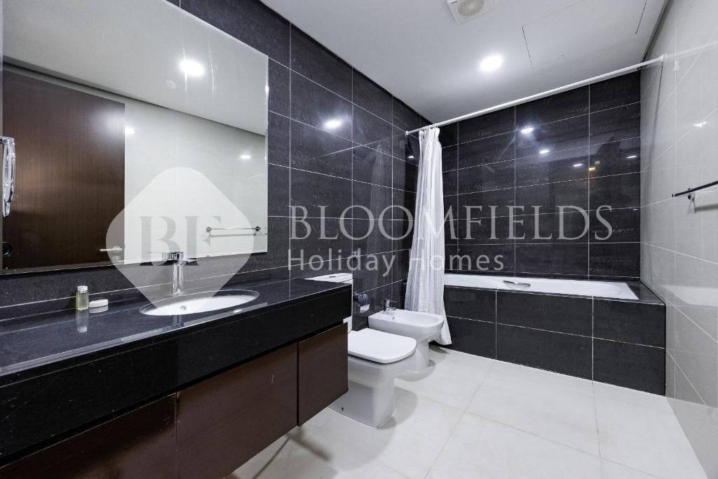 Apartment, Balcony, City View | Bathroom