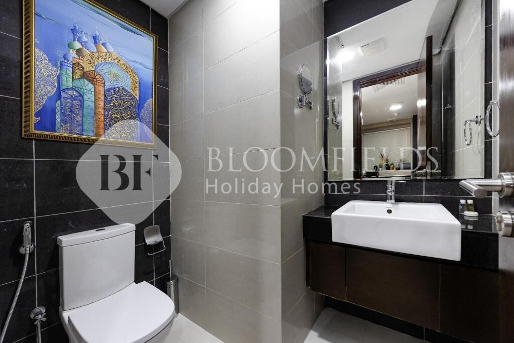 Apartment, Balcony, City View | Bathroom