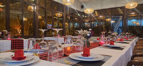 Severine Cottages And Lounge