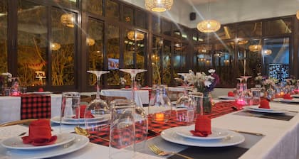 Severine Cottages And Lounge