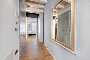 Interior - Apartment 'il corso' with Wi-Fi and air conditioning (Gardola)