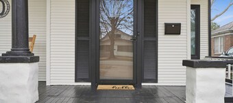 The D’Luxe on Denver in Downtown Tulsa: Sleeps 11