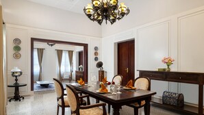 Villa, 3 habitaciones | Comedor