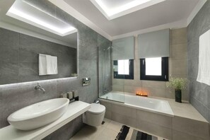 Shower, hair dryer, towels, toilet paper - Harmony Villas Rhodes- Villa Eternity (Ialisos)