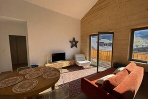 Living area - Recent apartment in village center (Praz-sur-Arly)