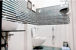 Family Double Room, Air conditioning | Bathroom | Shower, rainfall showerhead, towels, soap - VARANASI HOTEL V-E-D-A VATIKA  (Varanasi)