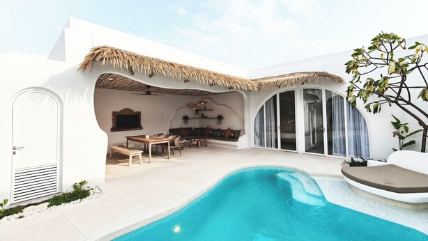 A modern poolside area with a thatched roof, a dining set, and a seating area. - Suilaya Villa Uluwatu (Pecatu)