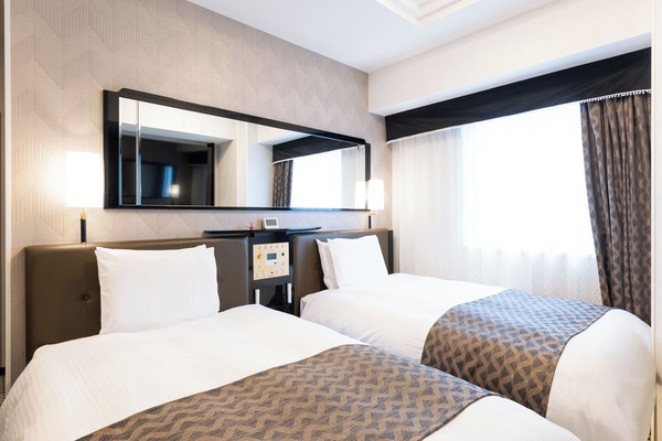 Deluxe Twin Room, Non Smoking | Down comforters, desk, blackout drapes, free WiFi