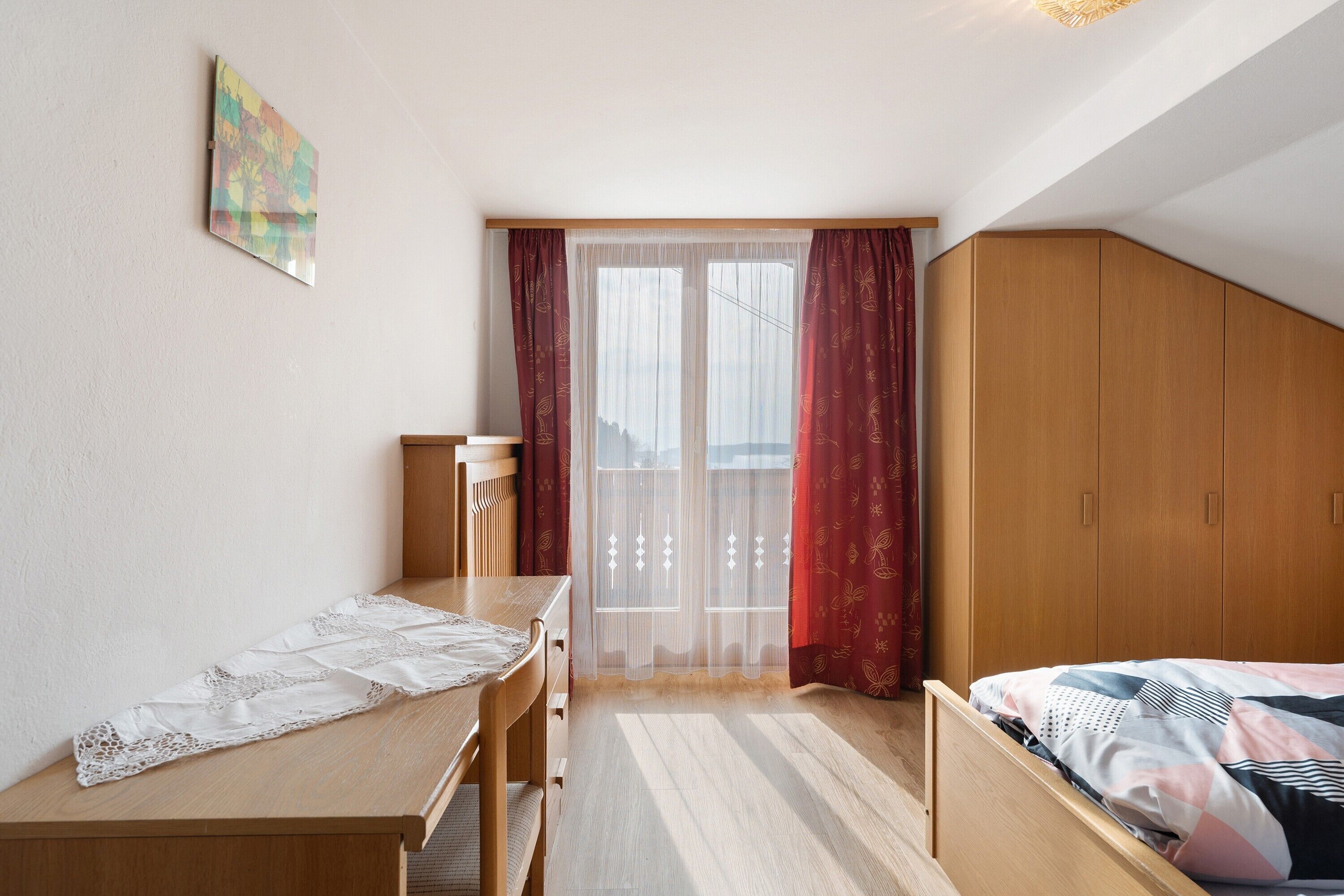 2 bedrooms, WiFi, bed sheets