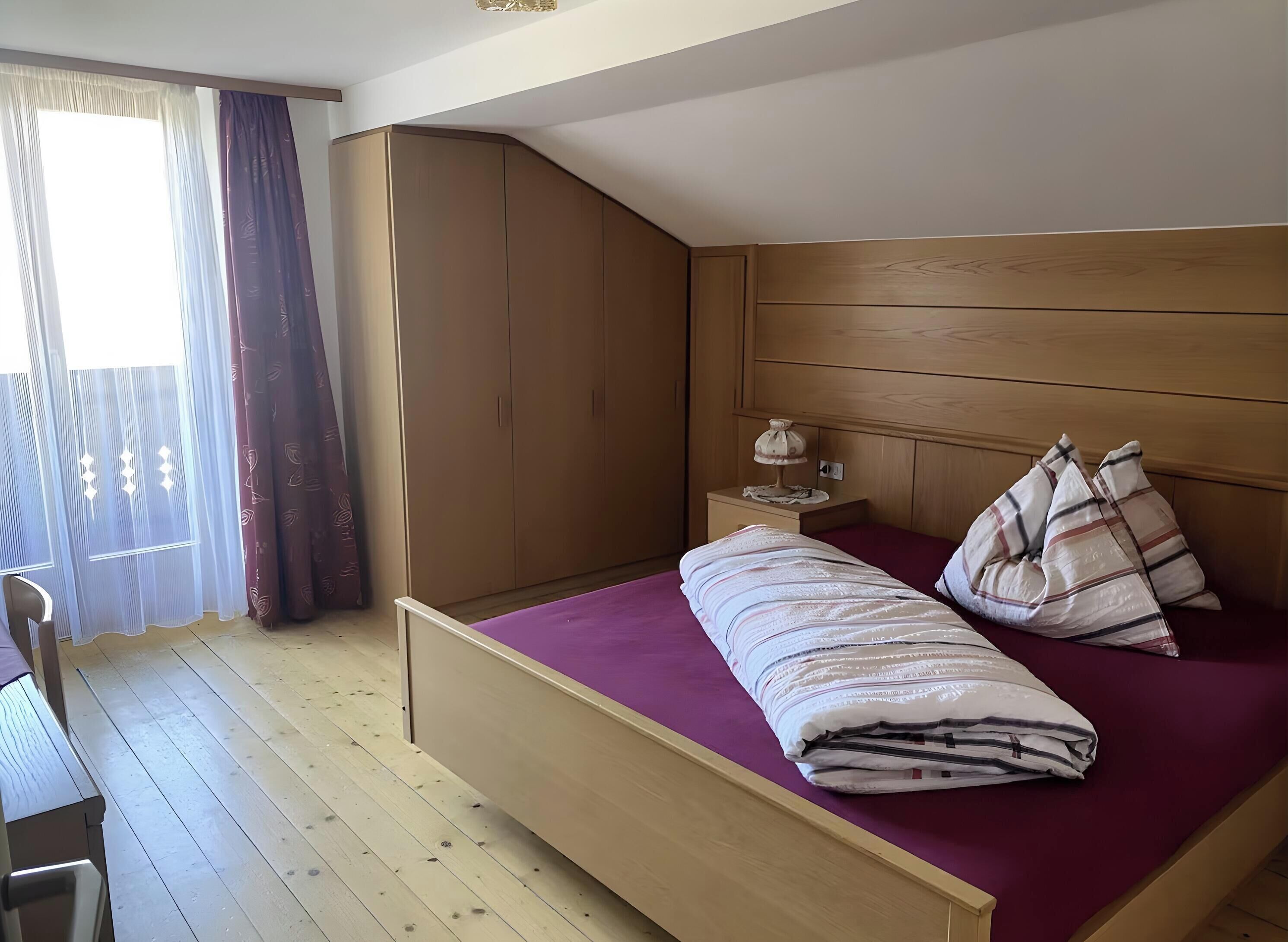 2 室のベッドルーム、WiFi、ベッドシーツ