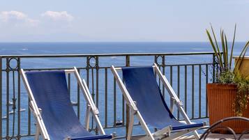 Suite, Sea View | Terrace/patio