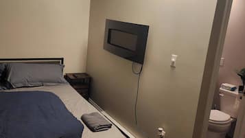 1 quarto, ferros/tábuas de passar roupa, acesso à internet