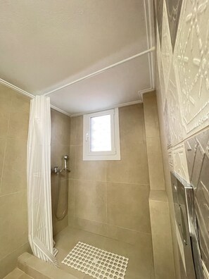 Shower, hair dryer, towels, soap - Stylish & Spacious 2BR Home (Kallithea)